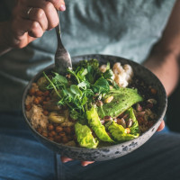 5 Tips For Healthy Eating While Balancing ‘The Juggle’
